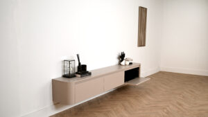 Runa | Zwevend tv-meubel | Eiken | Rond Design | 3 Kleppen | 180 – 300 cm