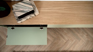 Nika | Zwevend tv-meubel | 2 Kleuren | MDF & Eiken | Scandinavisch Design | 4 Kleppen | 220 – 400cm