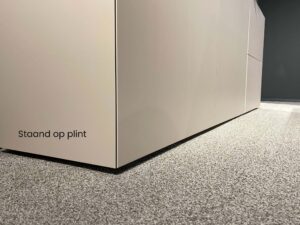 Zyan | Dressoir Zwevend | MDF | Strak Design | 4 Deuren | 180 – 250 cm